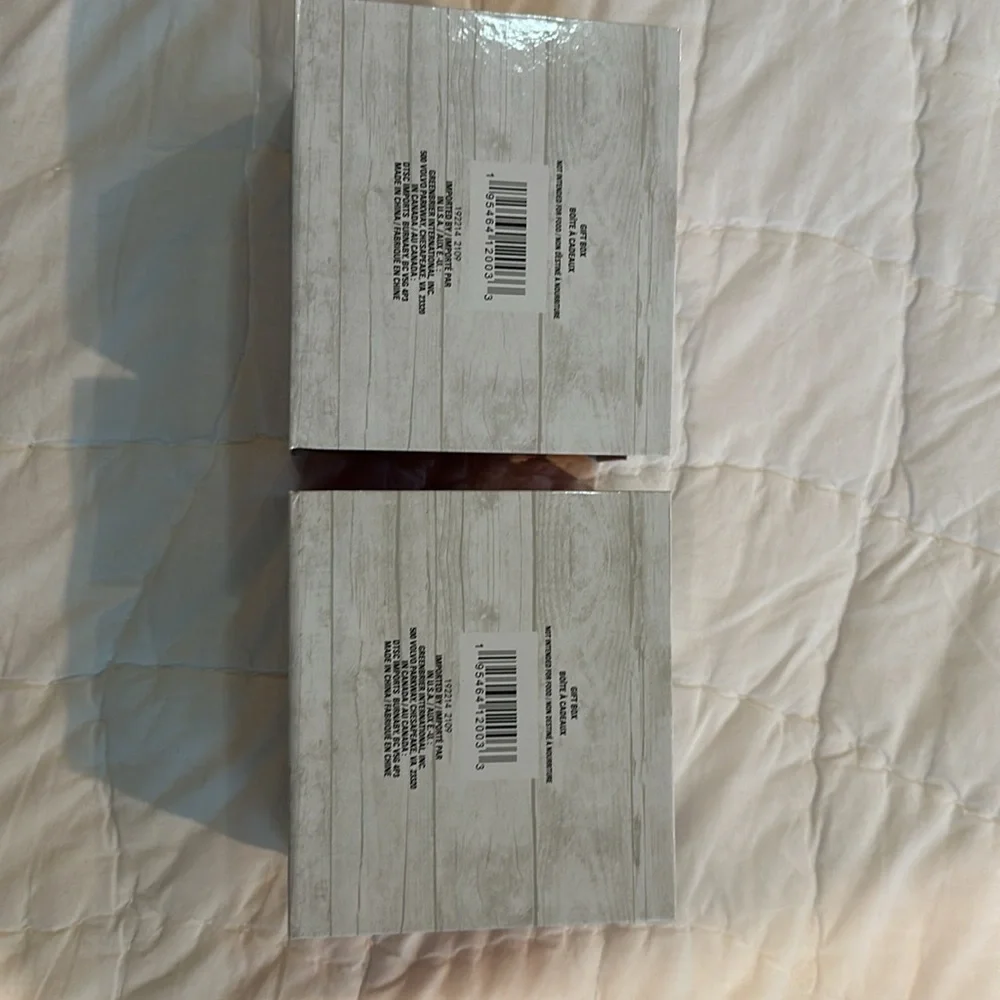 (2) Valentine Day Gift Boxes